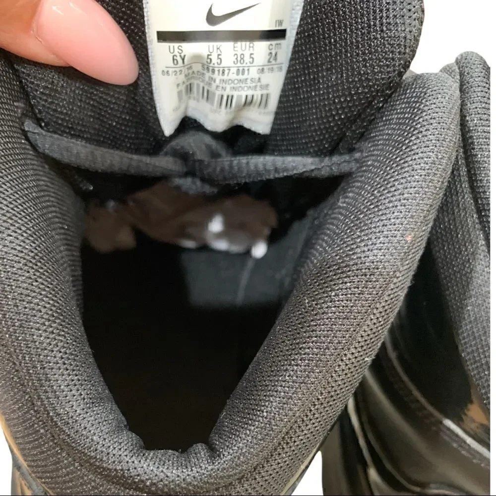 Nike Team Hustle D 6